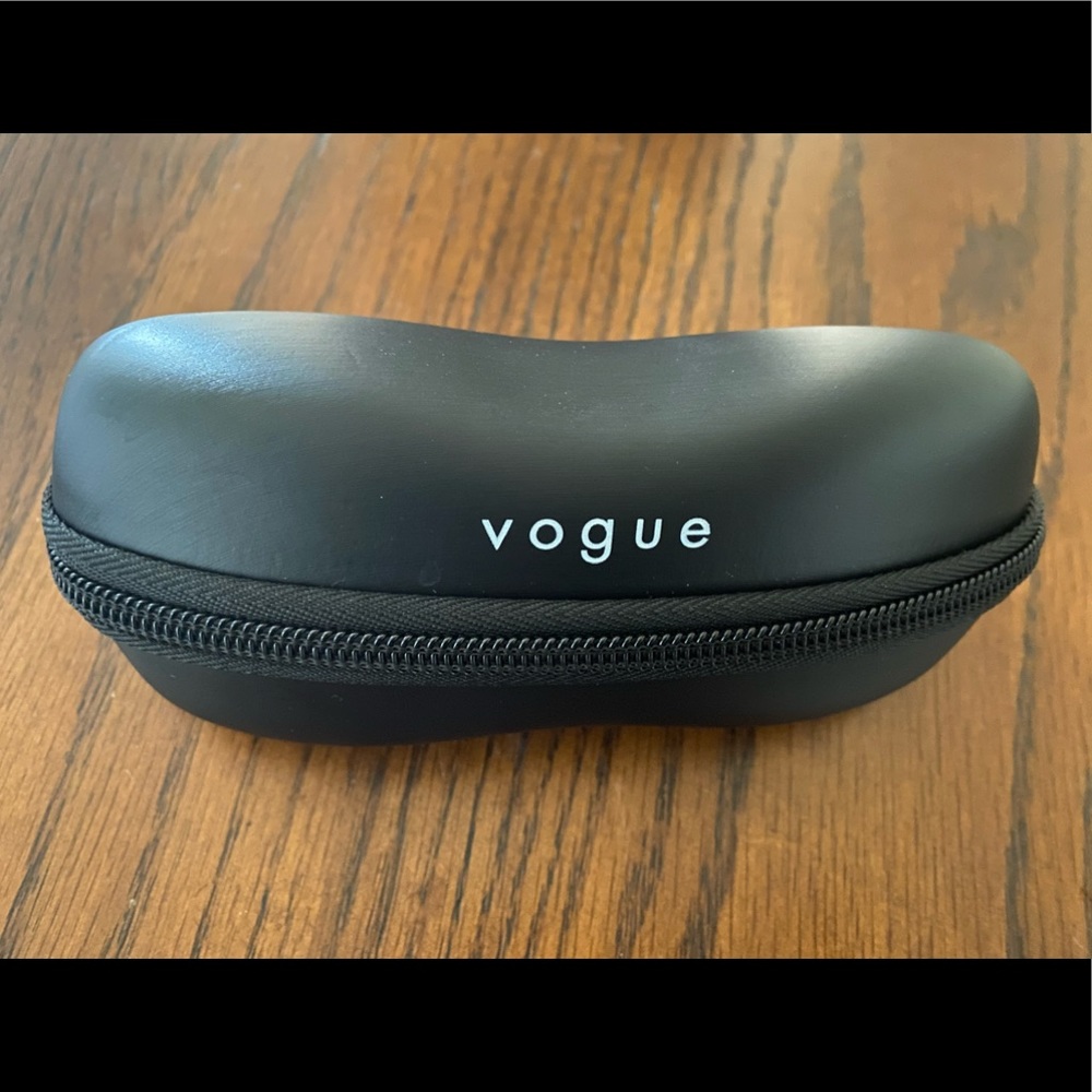 New vogue glasses case